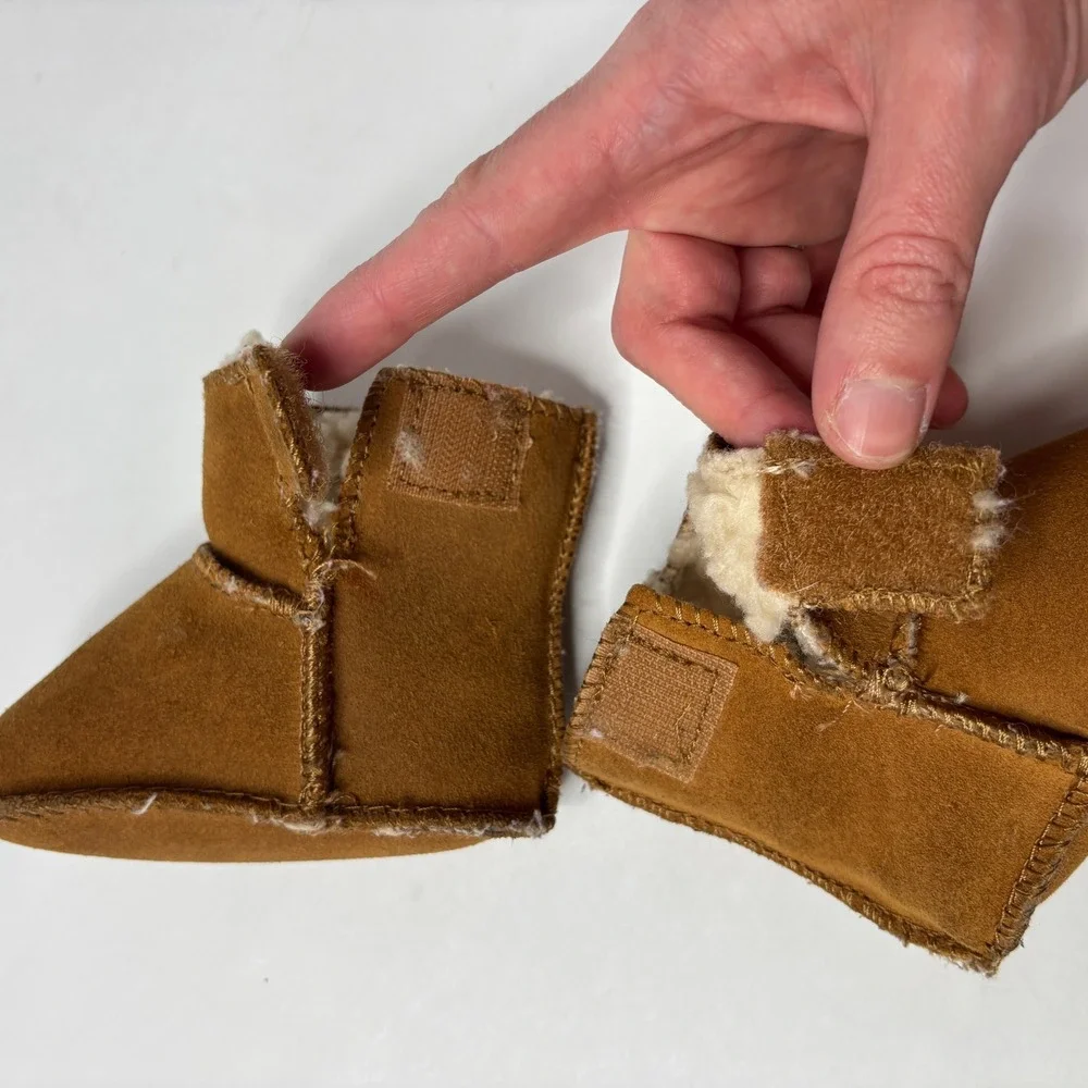 Cabelas Infant Boots Brown Suede‎ Sheepskin Lined Winter Baby Shoes 0-6 Months